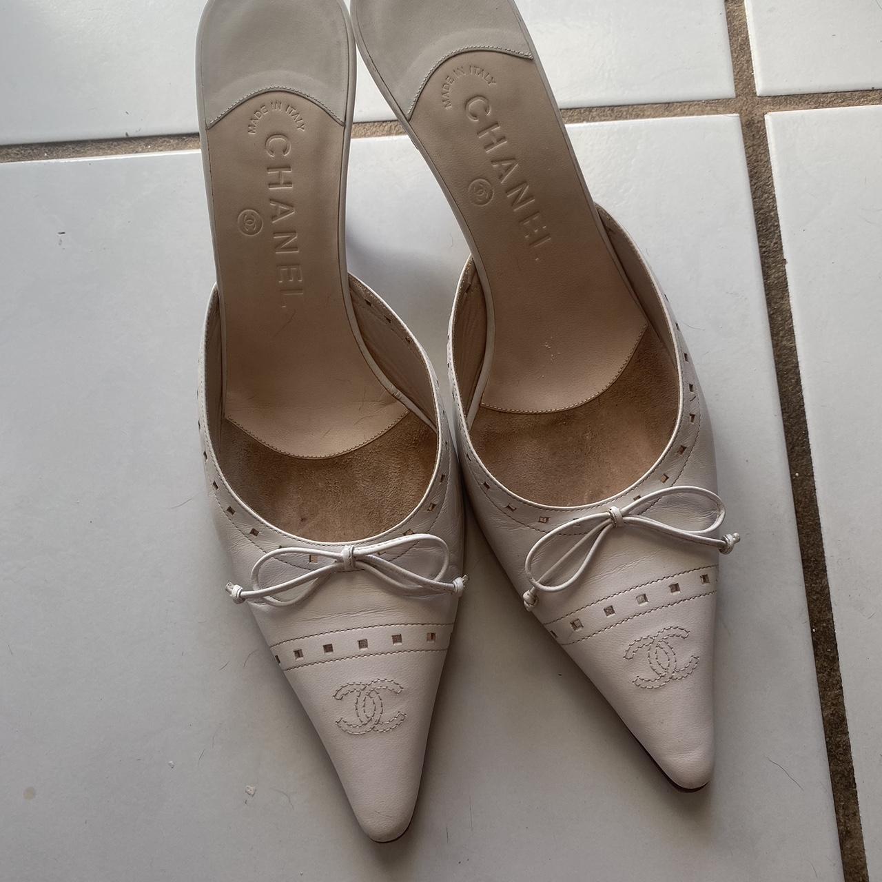 Rare Chanel vintage bow heels. So hard to find and... - Depop