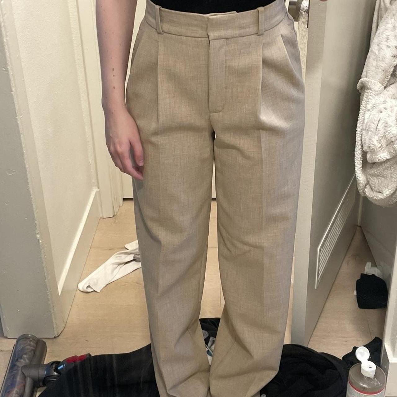 Aritzia Babaton Pleated Pant - high waisted wide leg | Depop