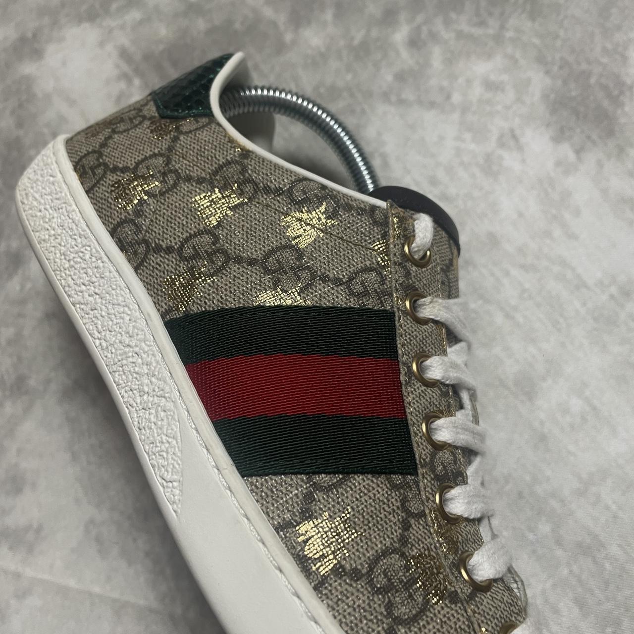 Gucci Women's Ace GG Supreme sneaker with bees. ... - Depop