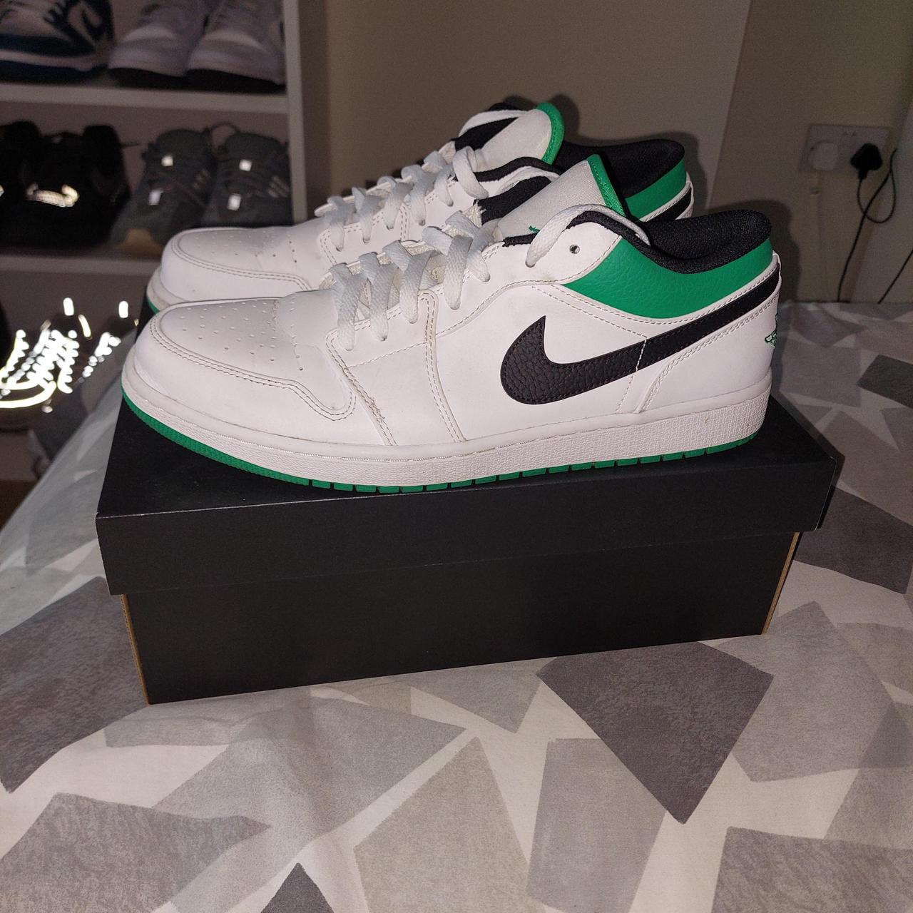 Jordan Men's White and Green Trainers | Depop