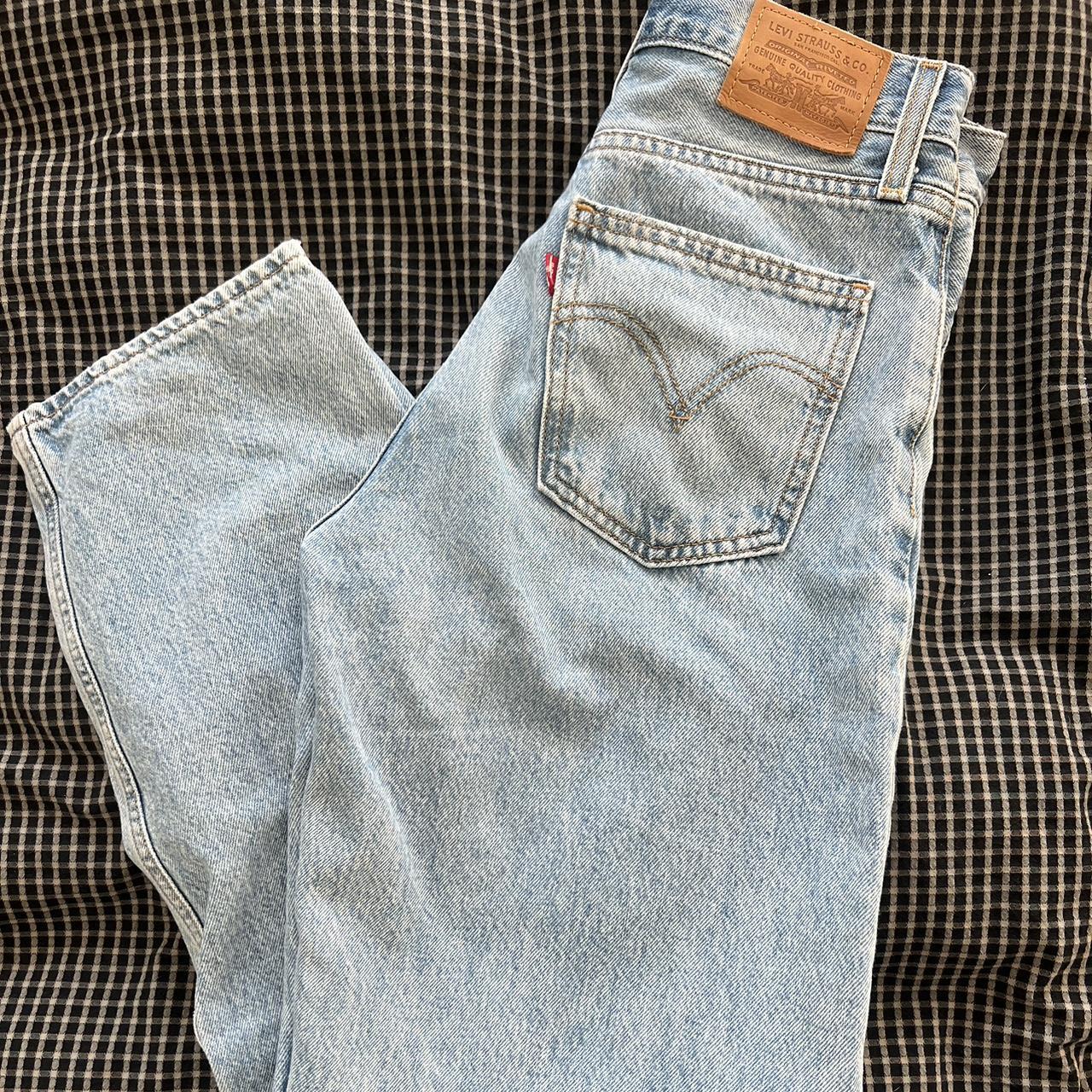levi's dad jeans in charlie boy. Depop
