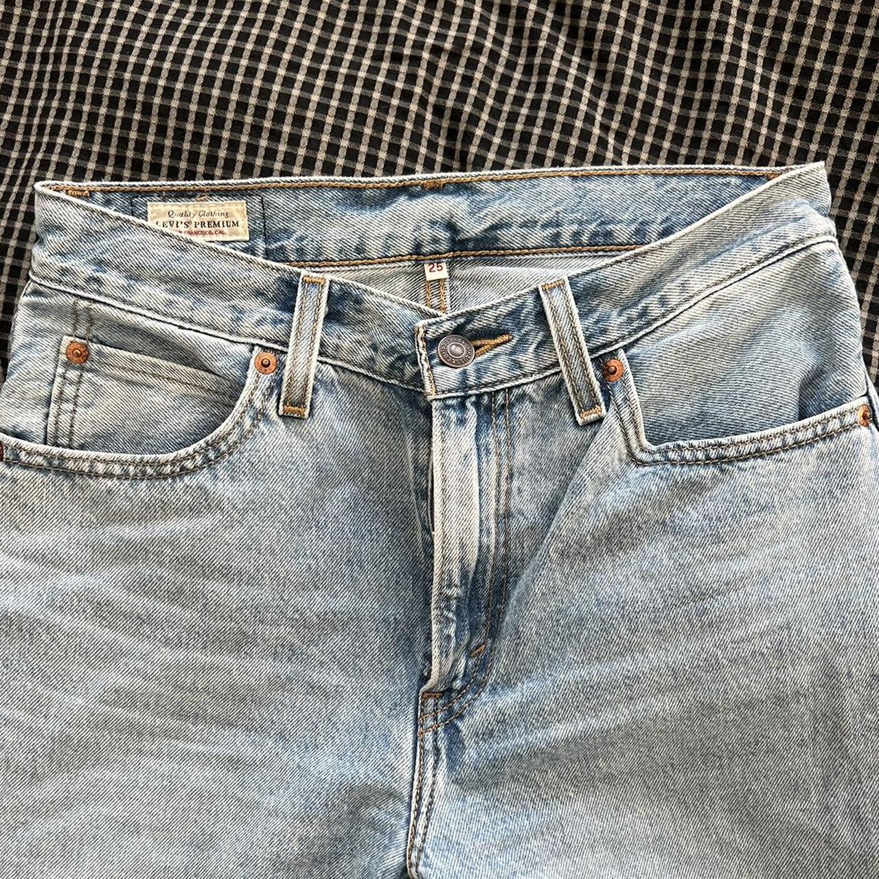 levi's dad jeans in charlie boy. Depop