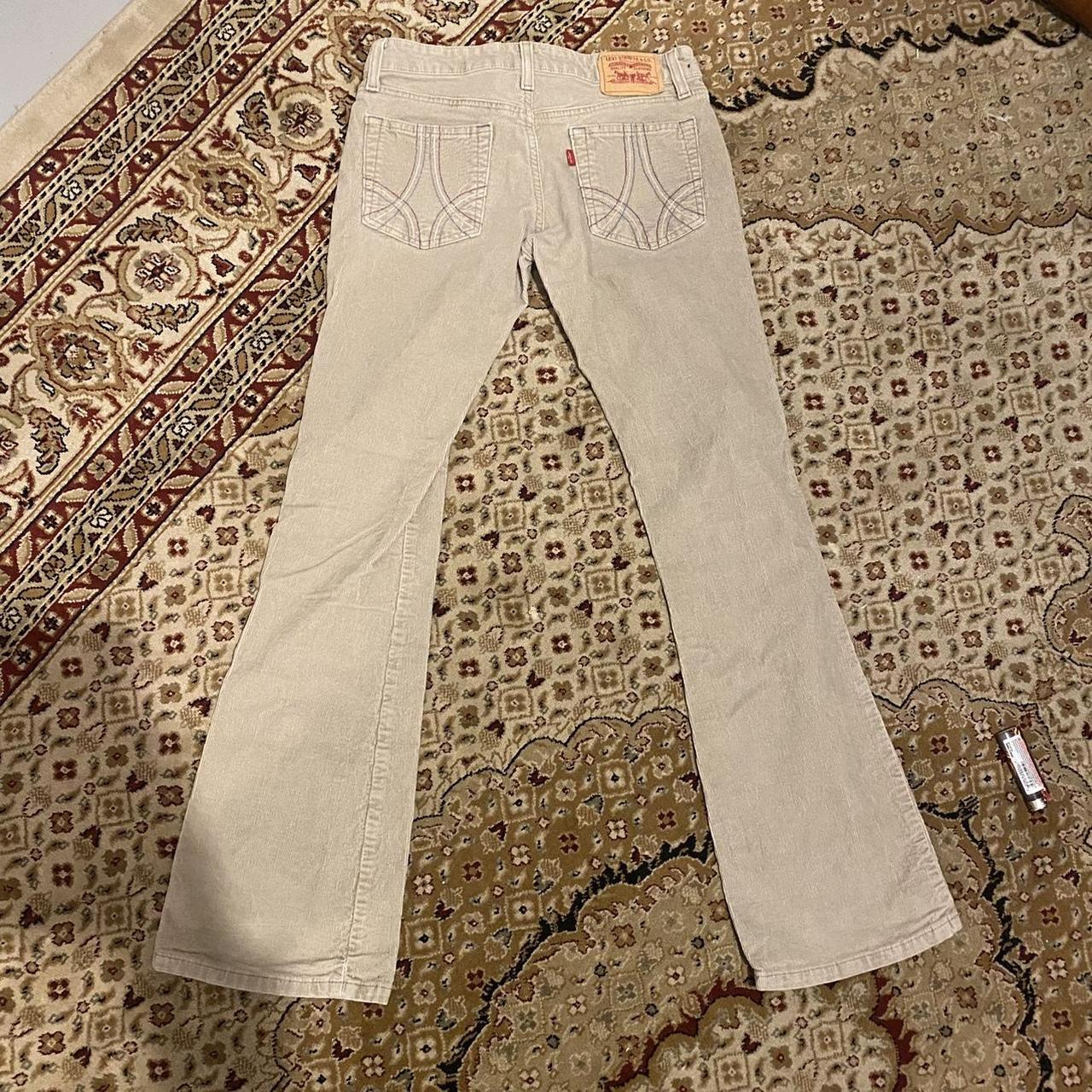 Levi's Women's Tan Jeans Depop