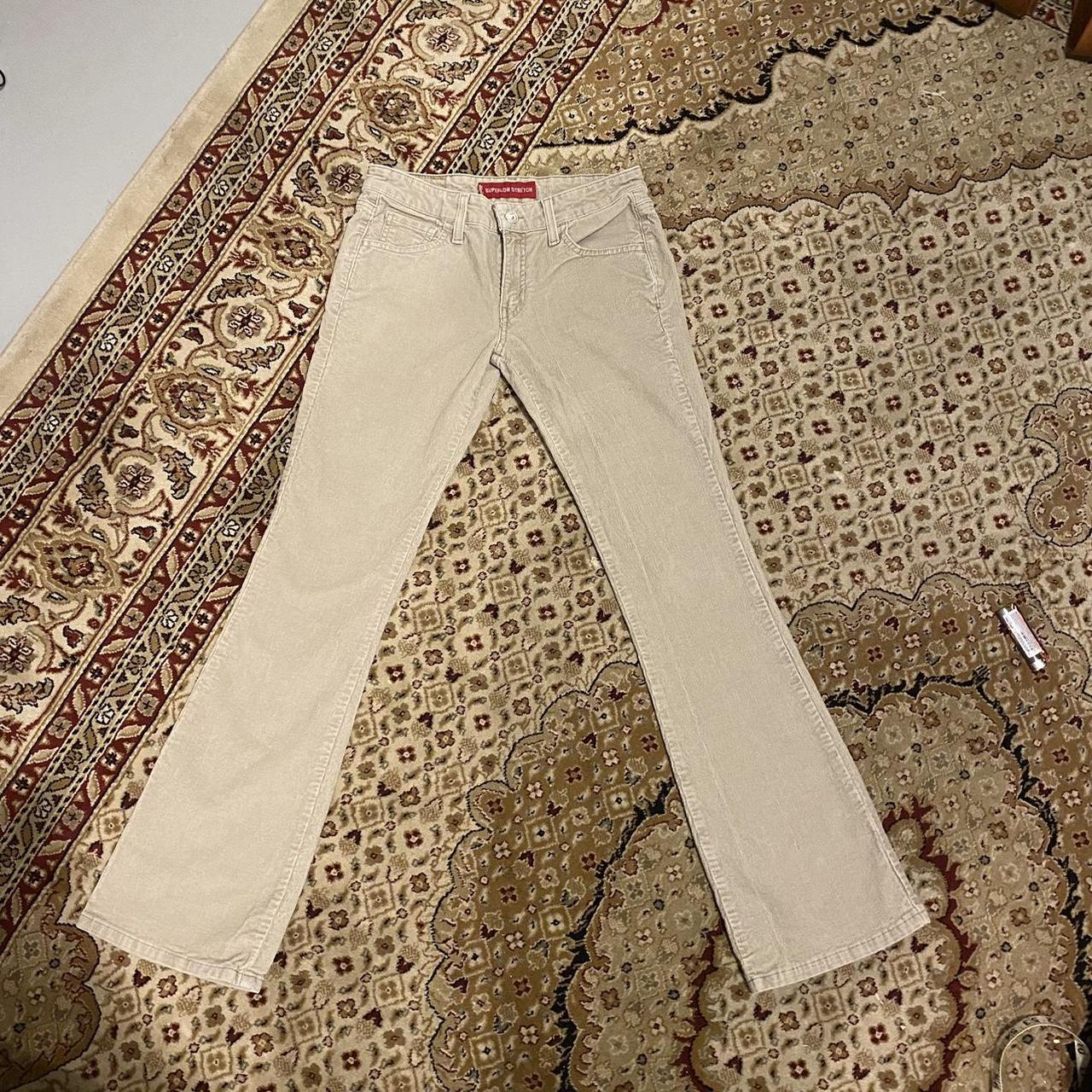 Levi's Women's Tan Jeans Depop
