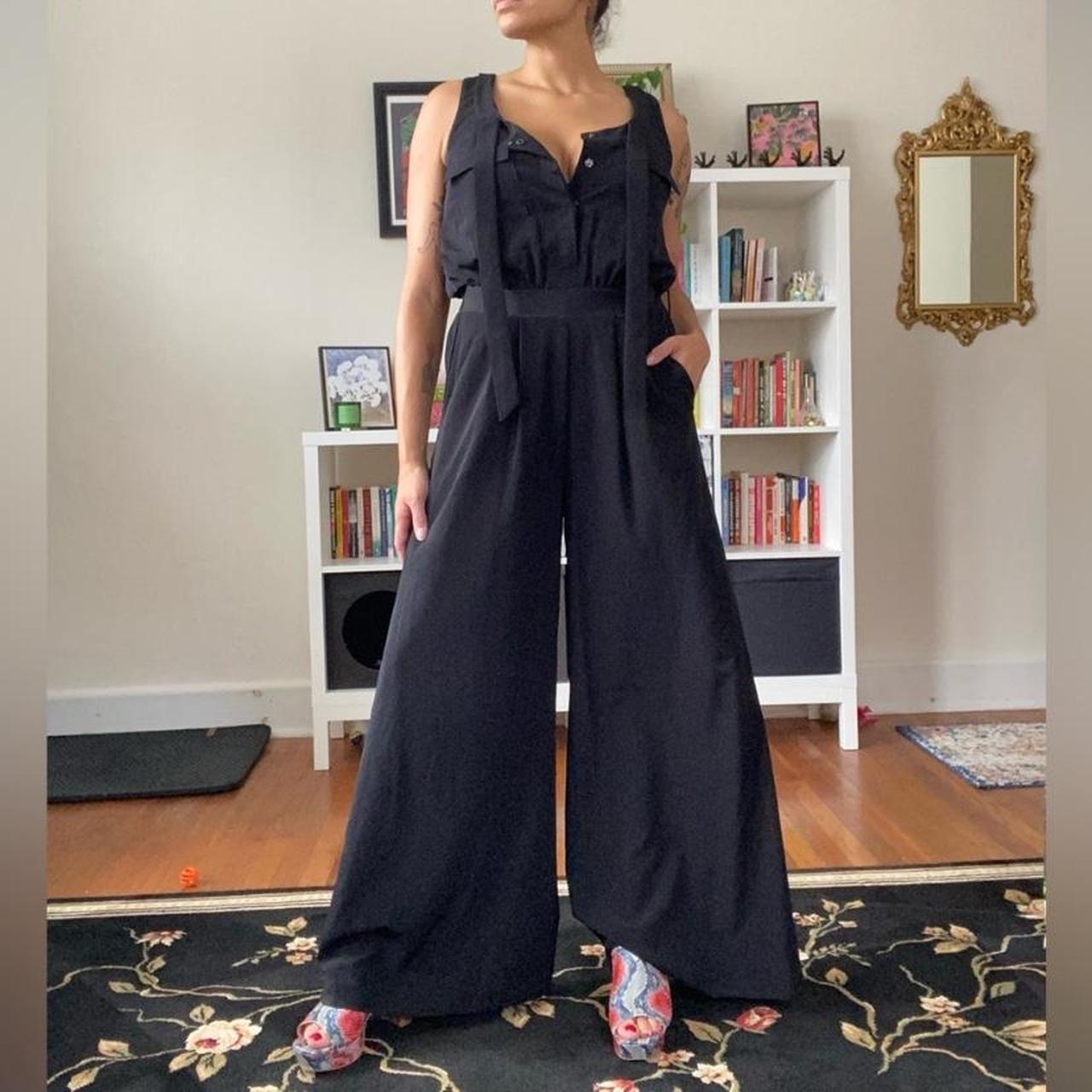 Vince Camuto Wide Leg Long Inseam Jumpsuit Size 6. Depop