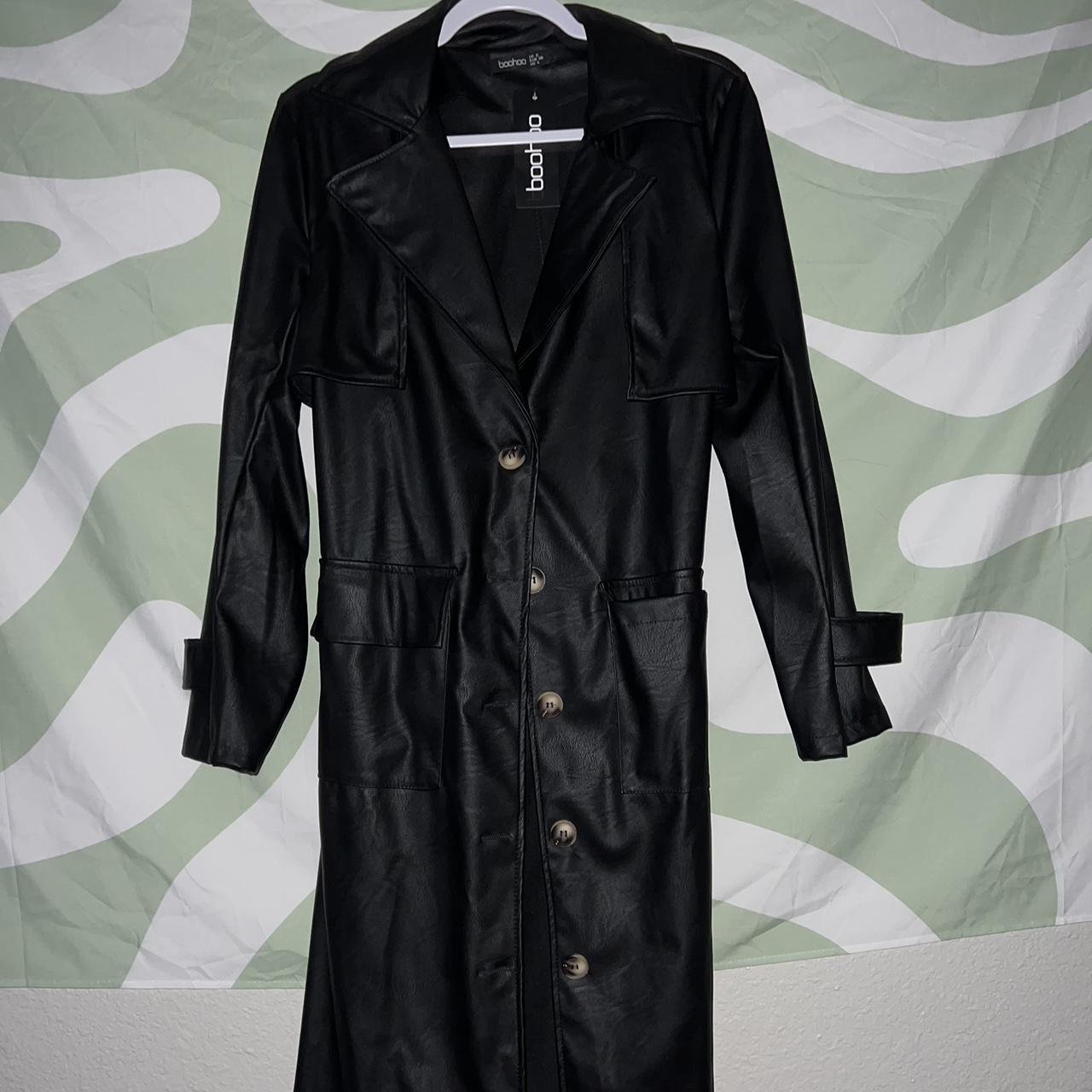 Boohoo Women's Black Coat Depop