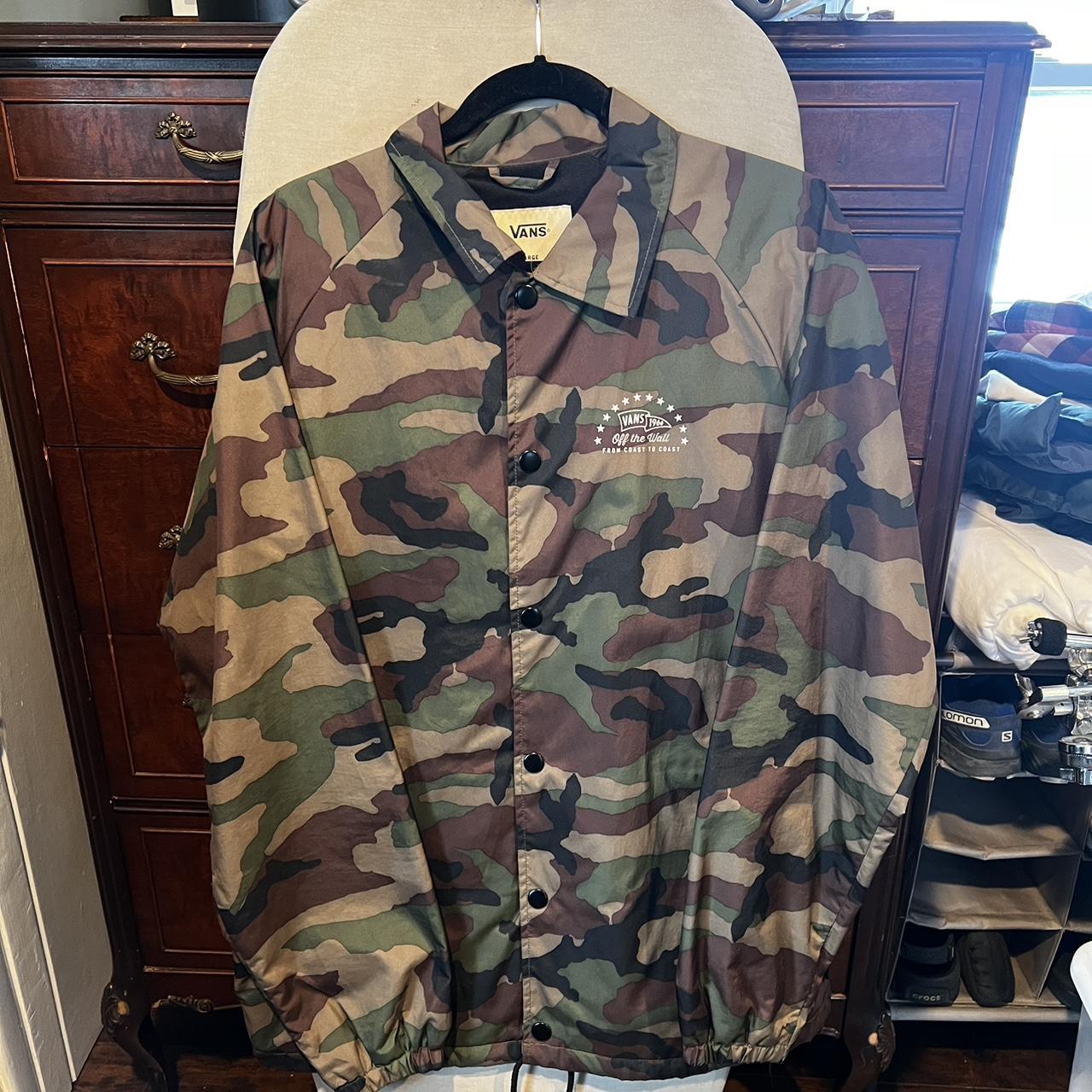 Vans sales camo windbreaker