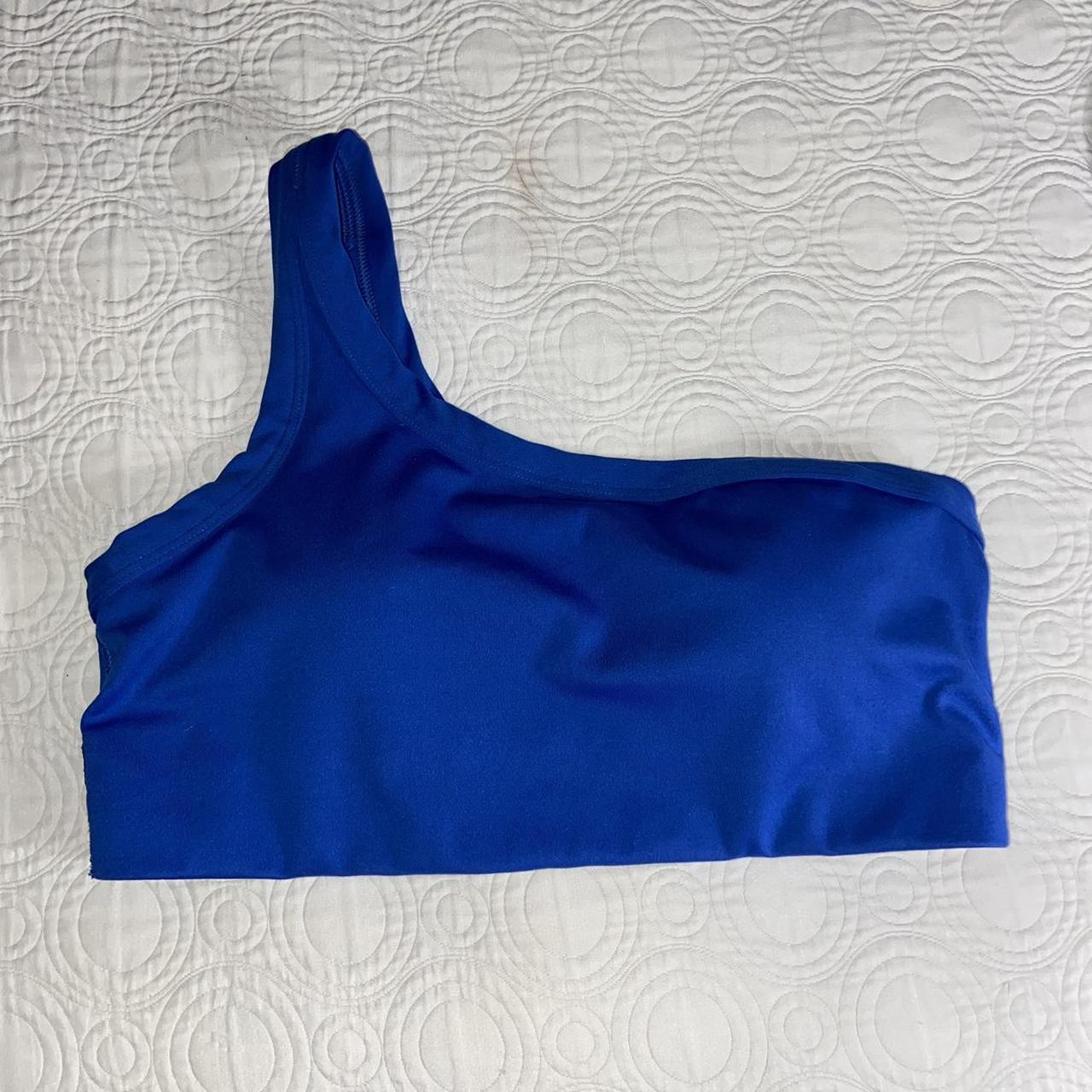 Blue all in motion sports bra 🦋 Size L! In great - Depop