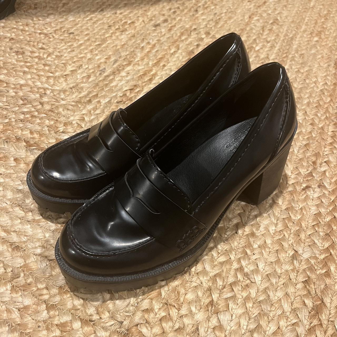 Loafer heals Great condition - Depop