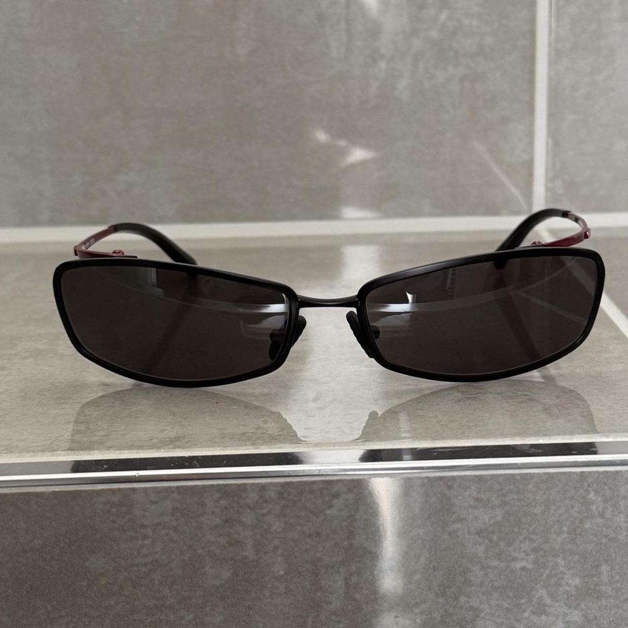 item listed by twentysix_