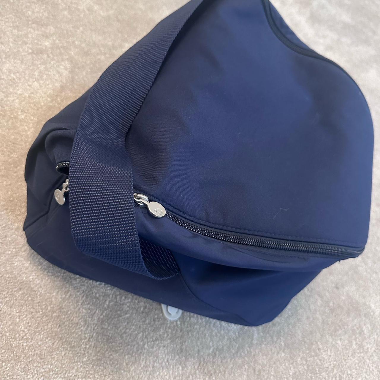 item listed by twentysix_