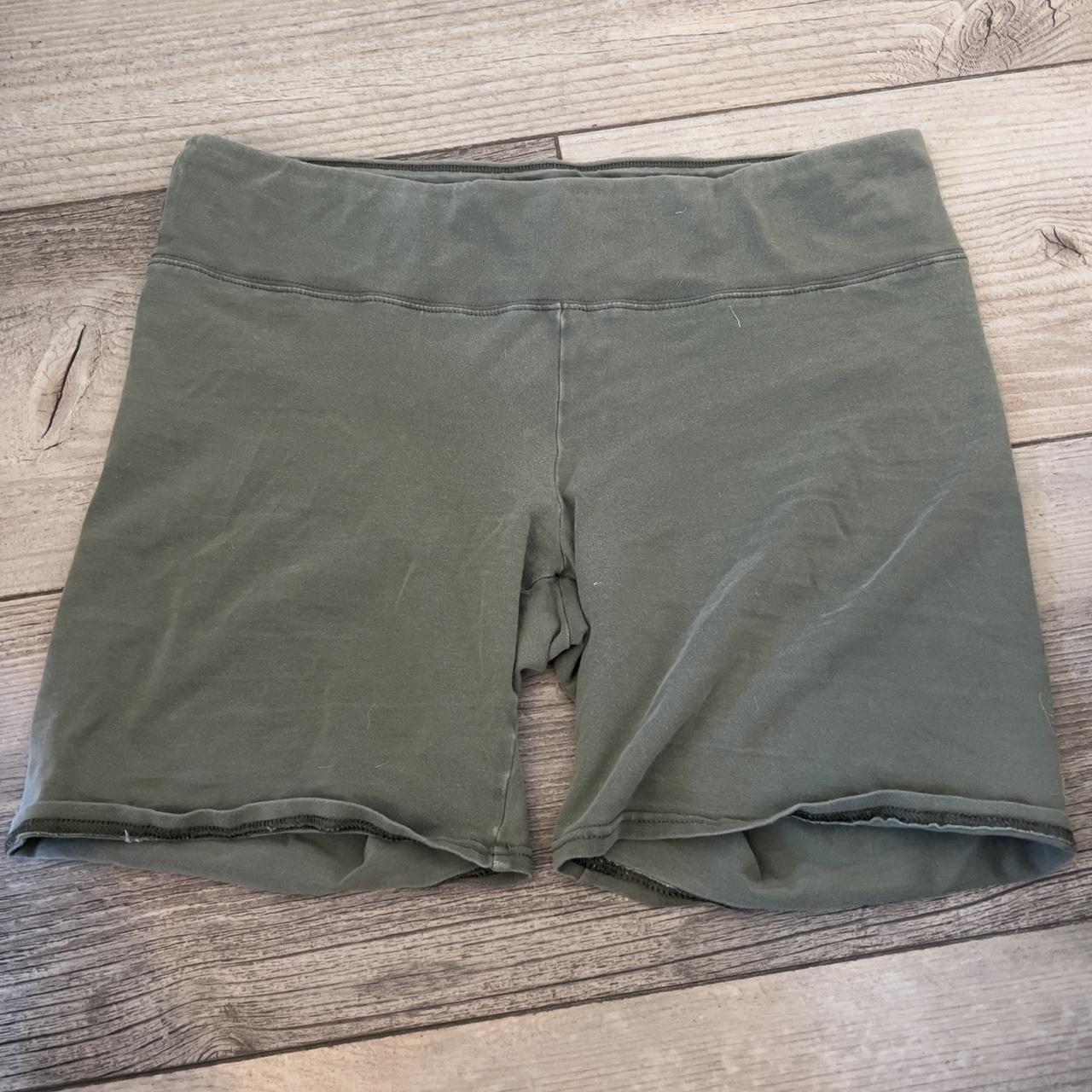 aritzia sage green
