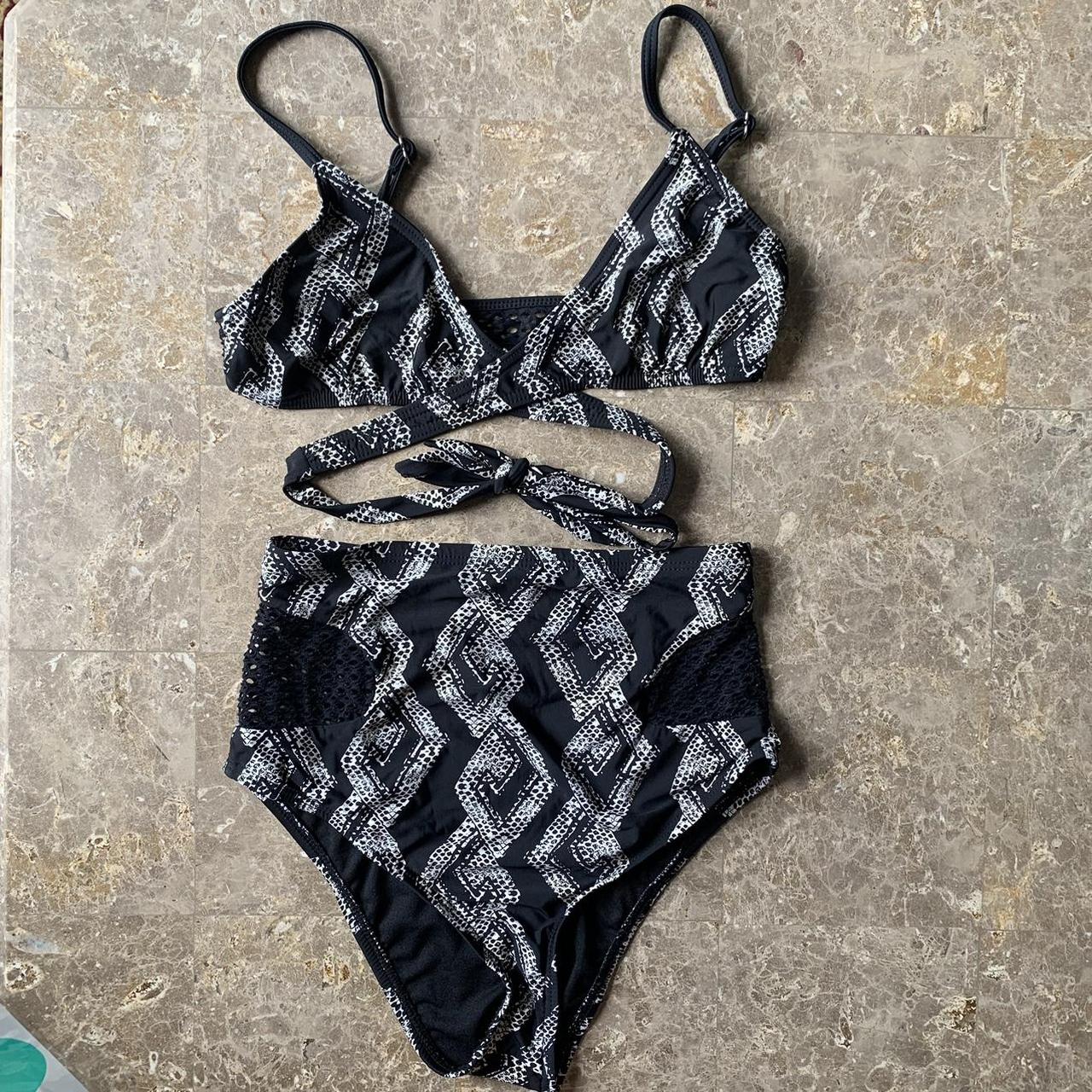 reef bikini set ! size small... - Depop