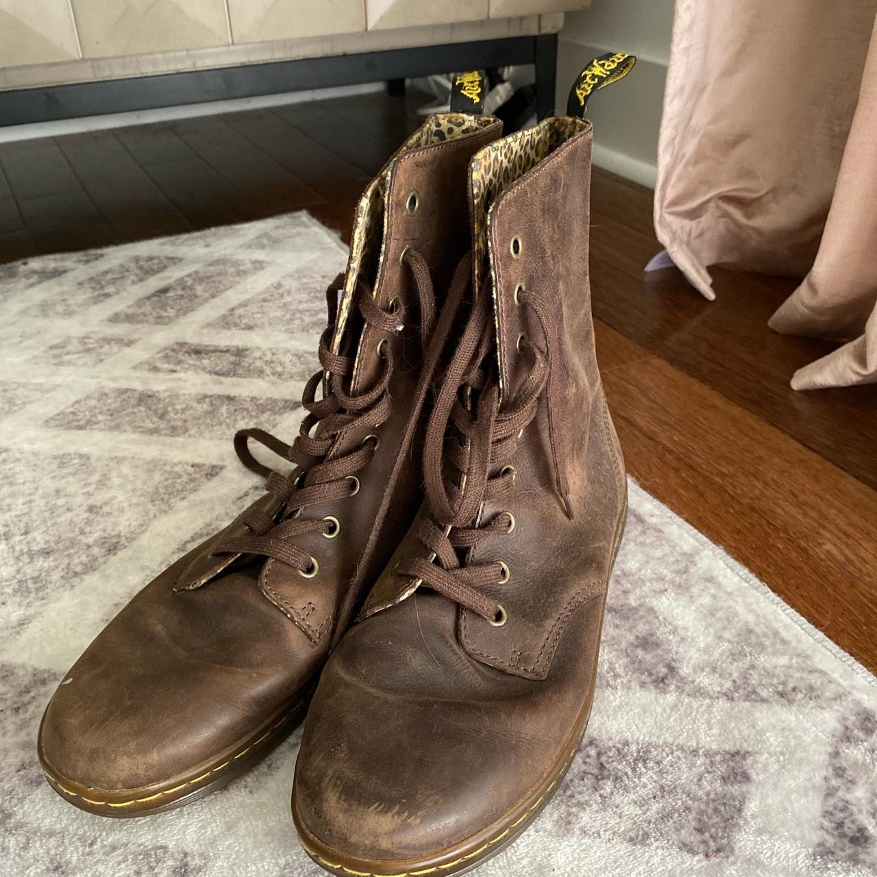 doc martens leopard