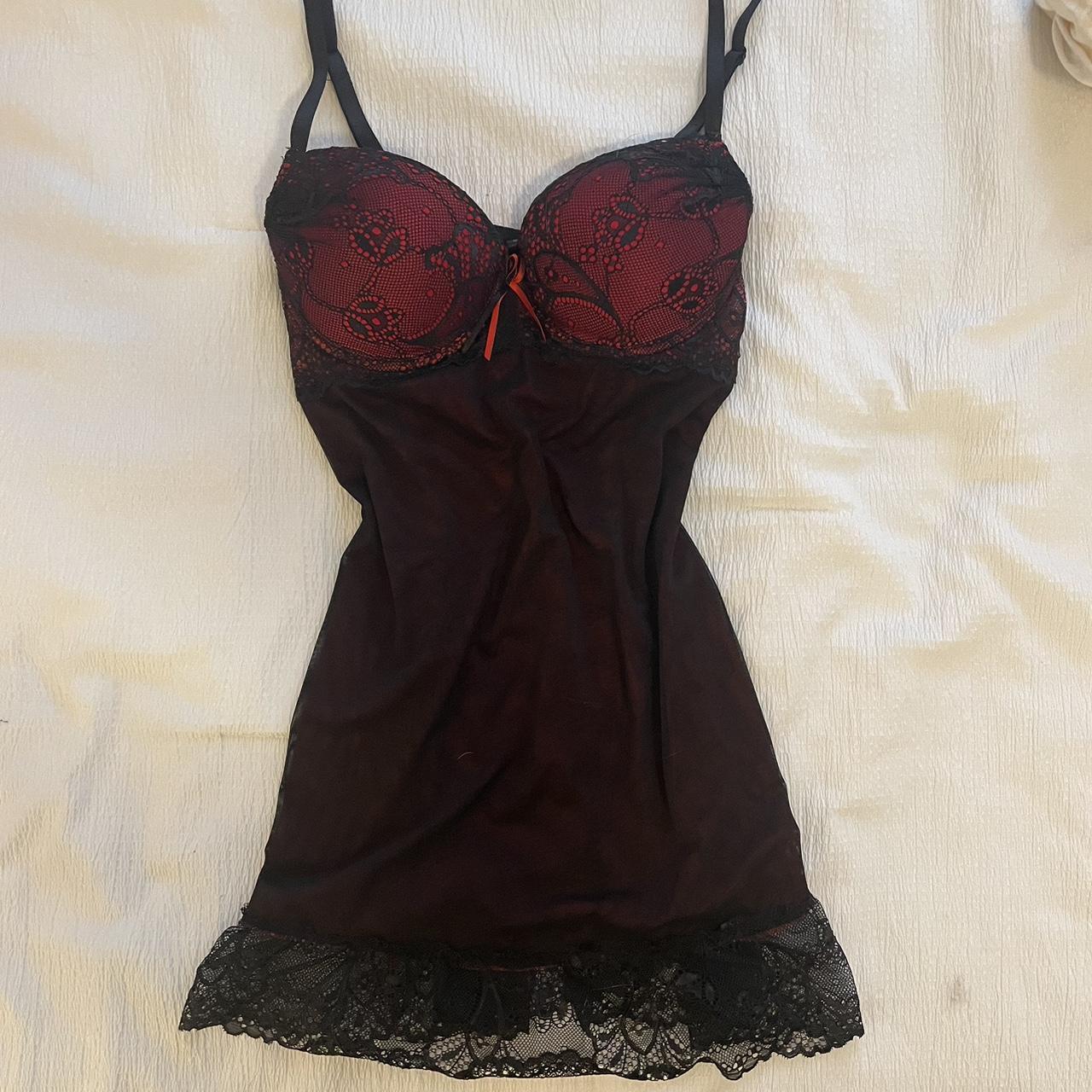 Burgundy lace bralette top, super cute and in great - Depop