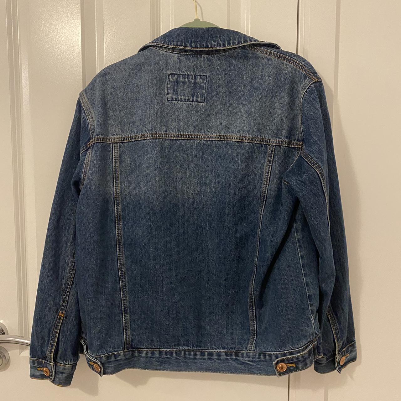 Forever 21 blue denim jacket small but would fit medium - Depop