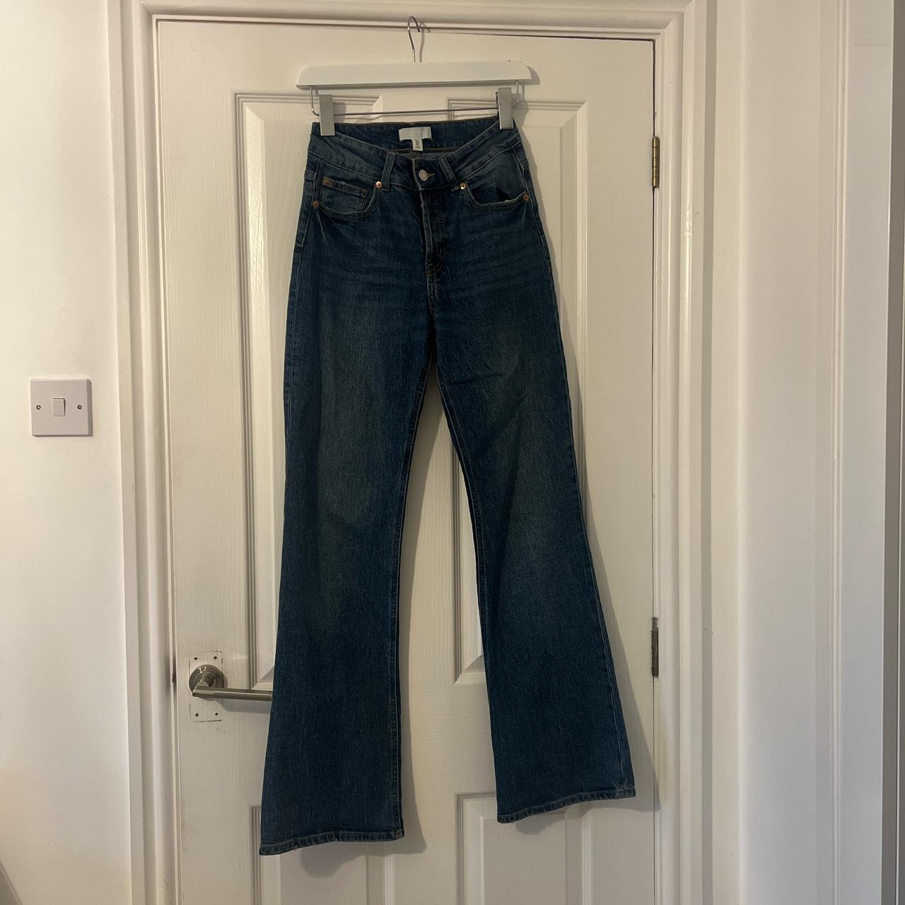 H&M mid/low rise flared jeans Size 6 Worn a few times - Depop