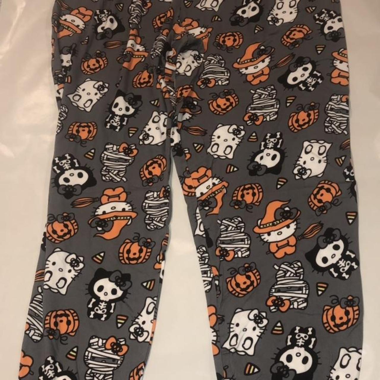 👻 hello kitty Halloween pajamas size L no offers... - Depop