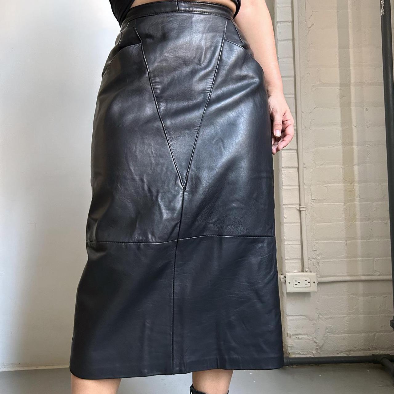 80s vintage highwaisted leather skirt Measures 26”... - Depop