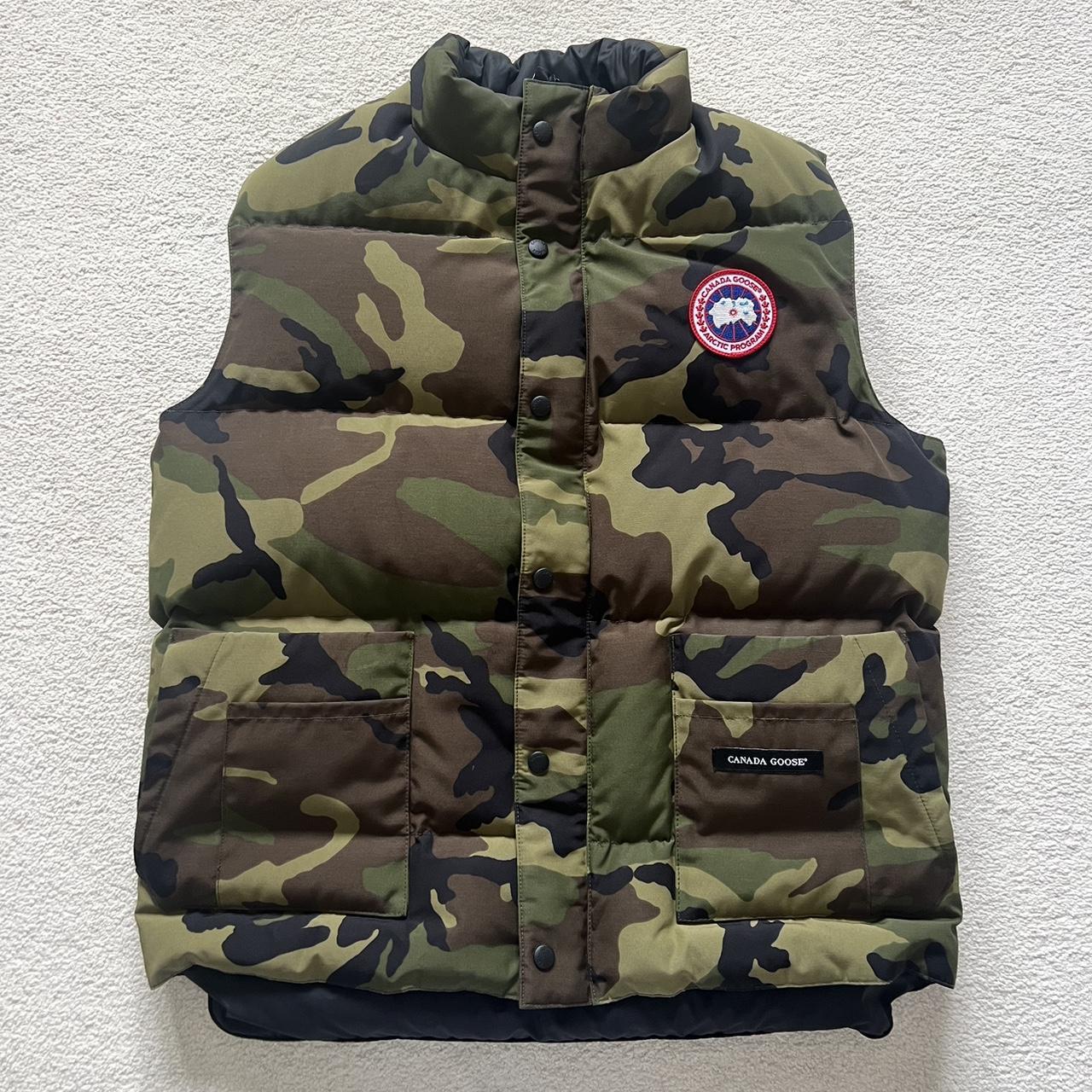 Canada Goose Gillet Camo Print Size Medium