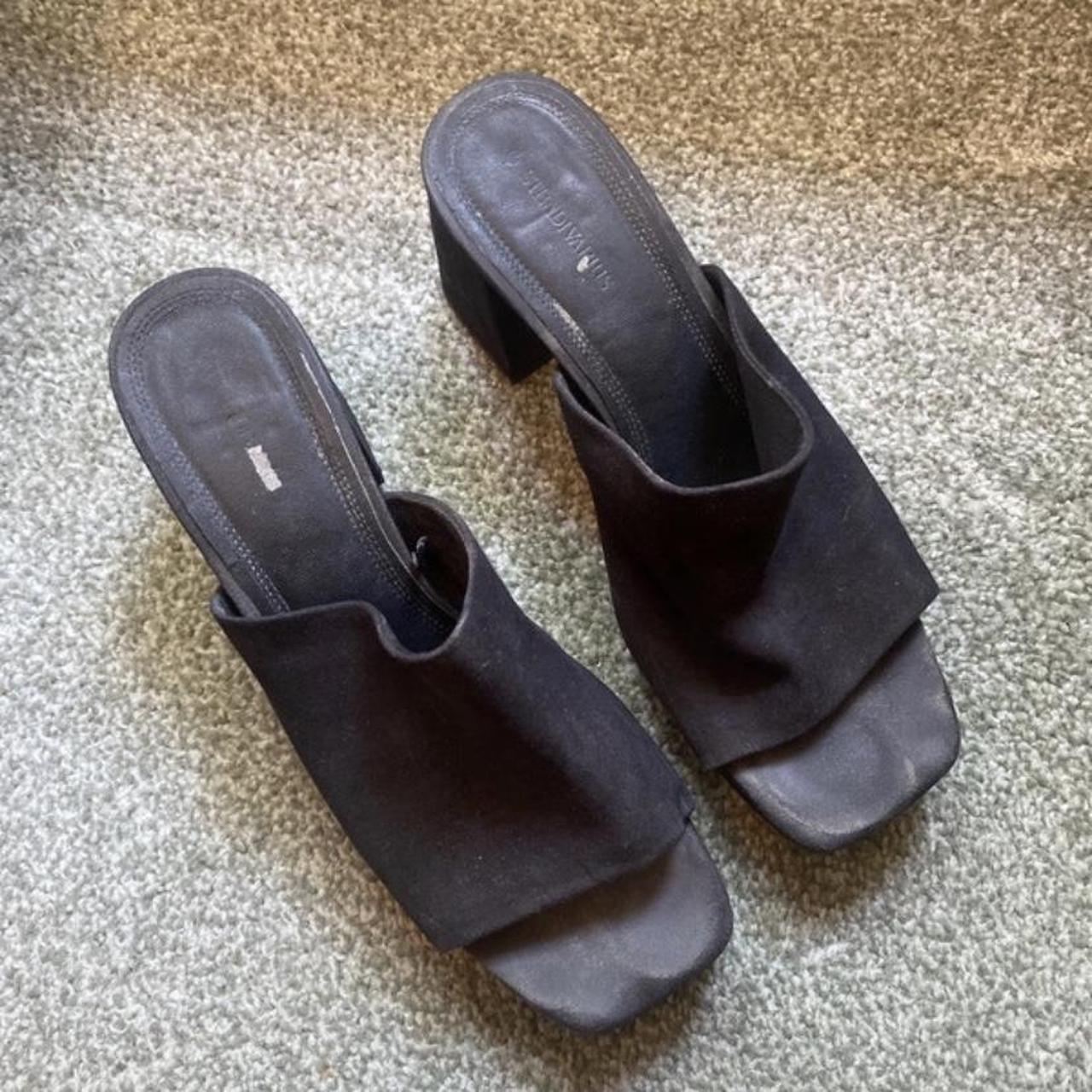 item listed by b2034
