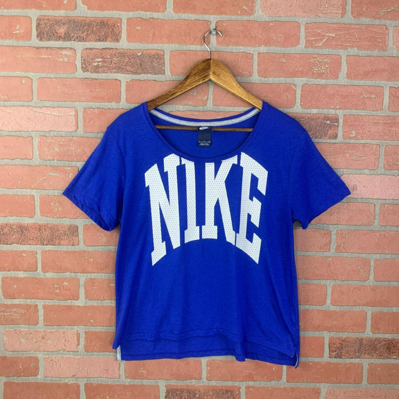 Nike Women's Blue and White Crop-top | Depop