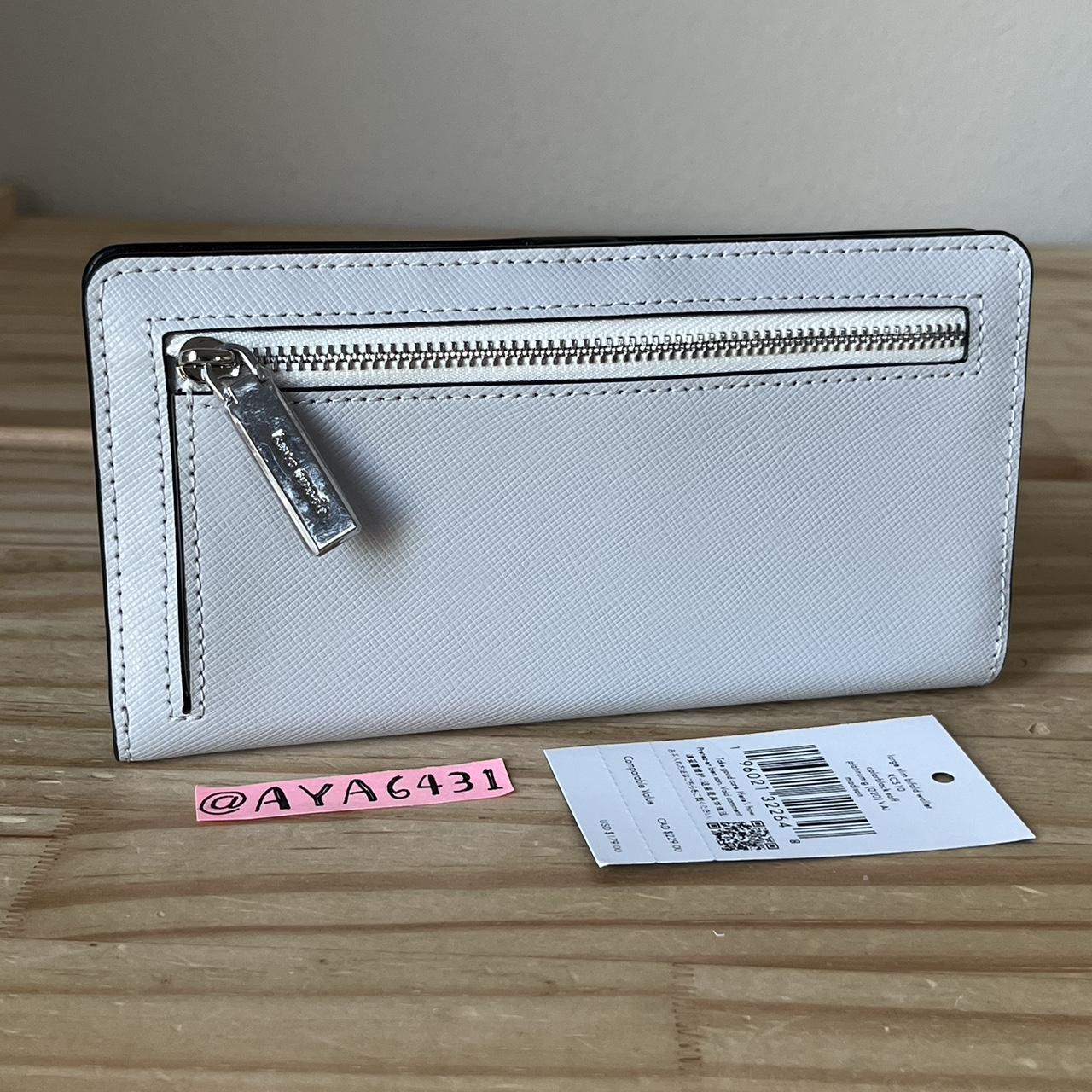 Amazon.com: Kate Spade New York Zip Wristlet (Fits Most Mobile Phones) -  Saffiano Gold, KSIPH-018-SGLD : Clothing, Shoes & Jewelry