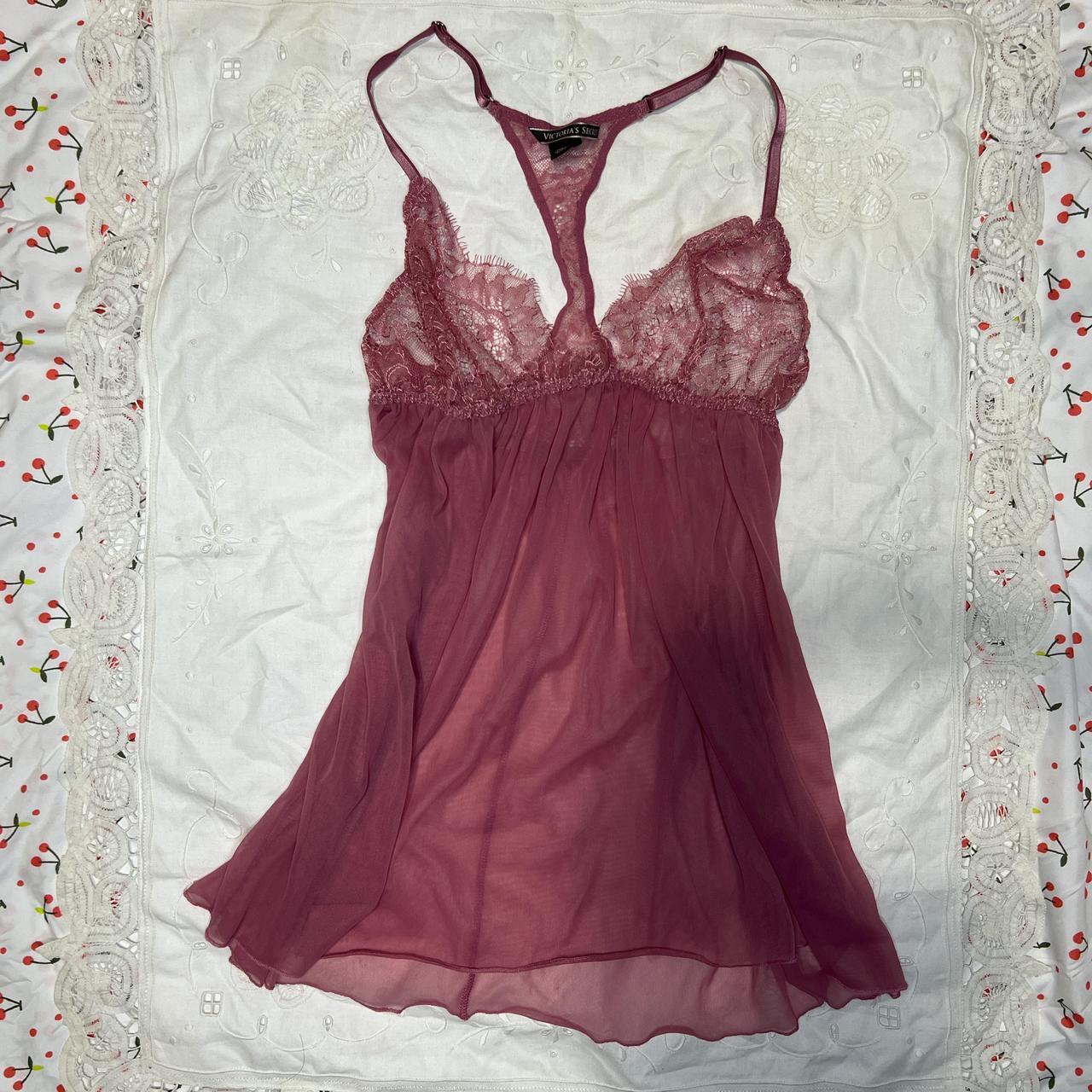 item listed by 66cherries