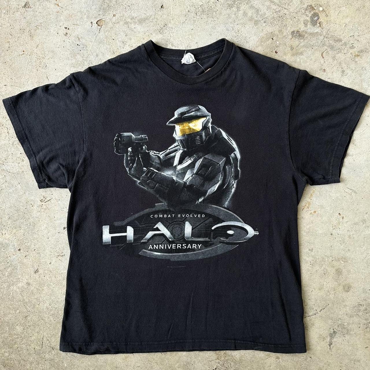 Men's Black and White T-shirt | Depop