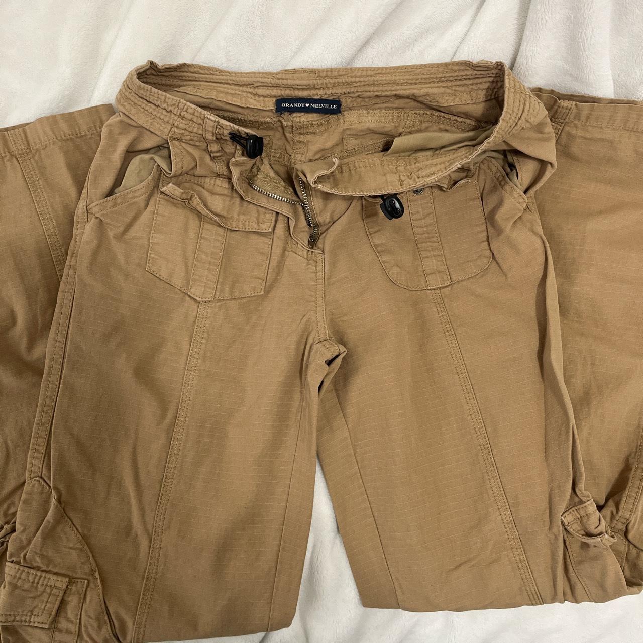 brandy melville kim cargo pants ) 🖤 color khaki... Depop