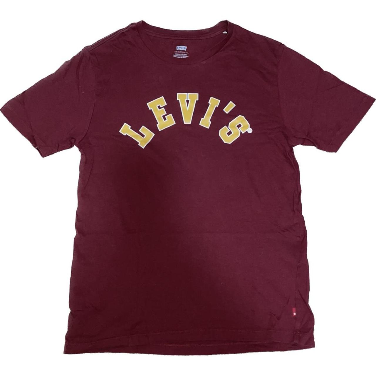 Levi's burgundy t sale shirt