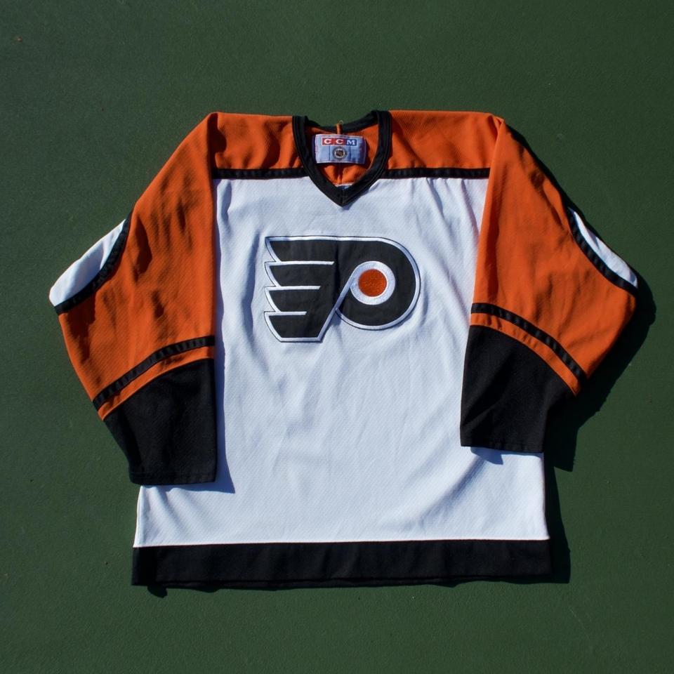 Pro Player Philadelphia Flyers Hockey Jersey 90s - Depop