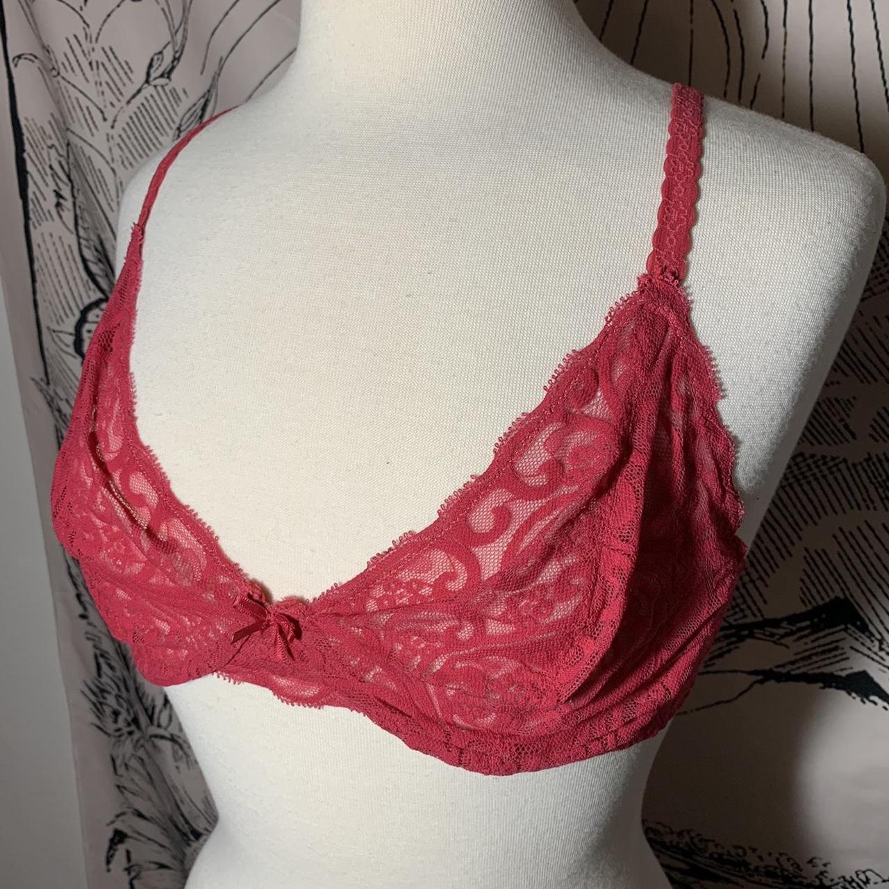 PINK LACE BRA The detail in this bra is - Depop