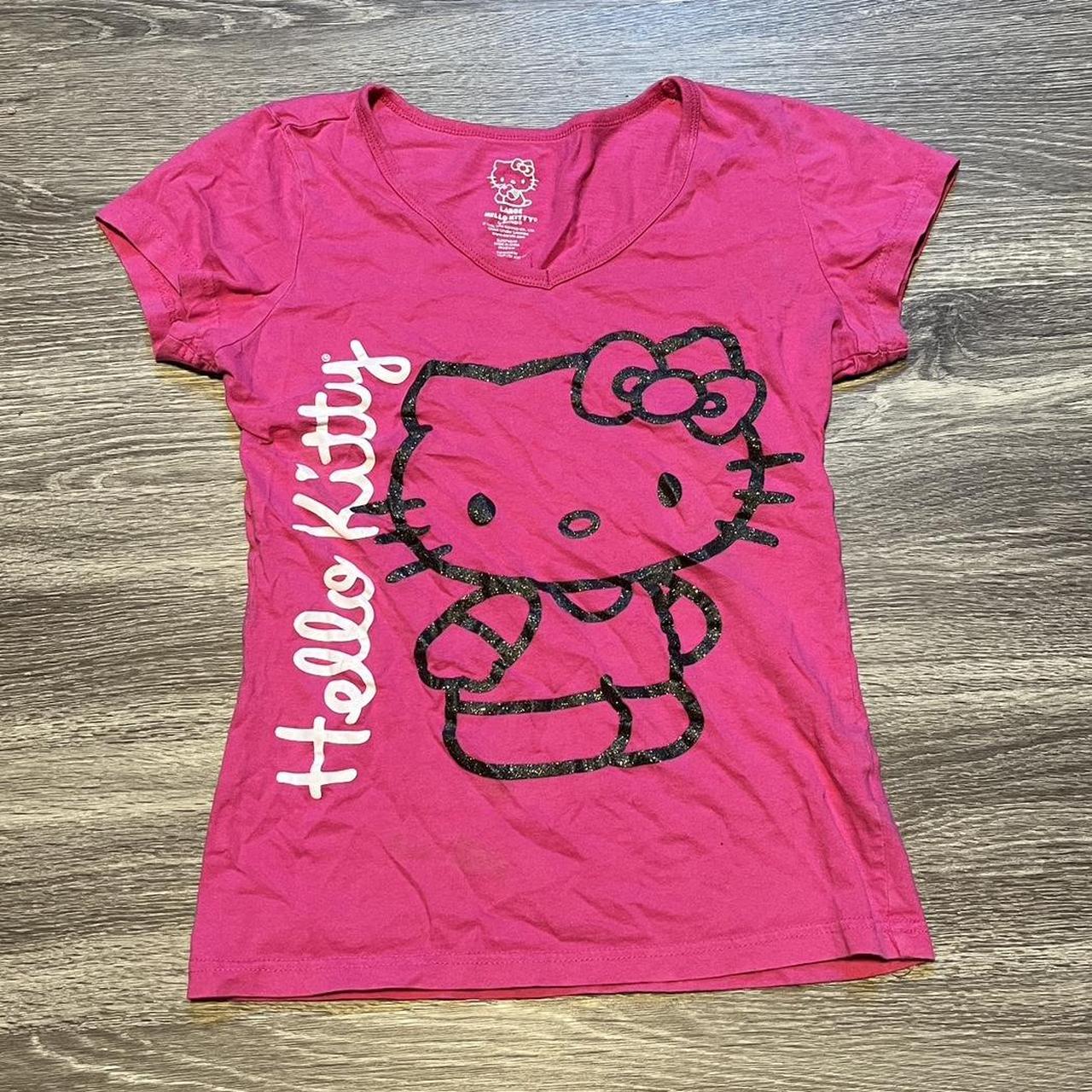 Hello Kitty Women's Pink T-shirt | Depop
