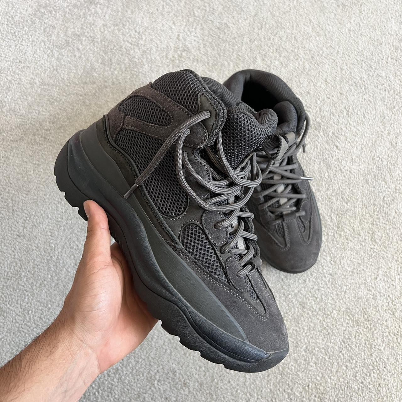 size 6 adidas originals yeezy boots