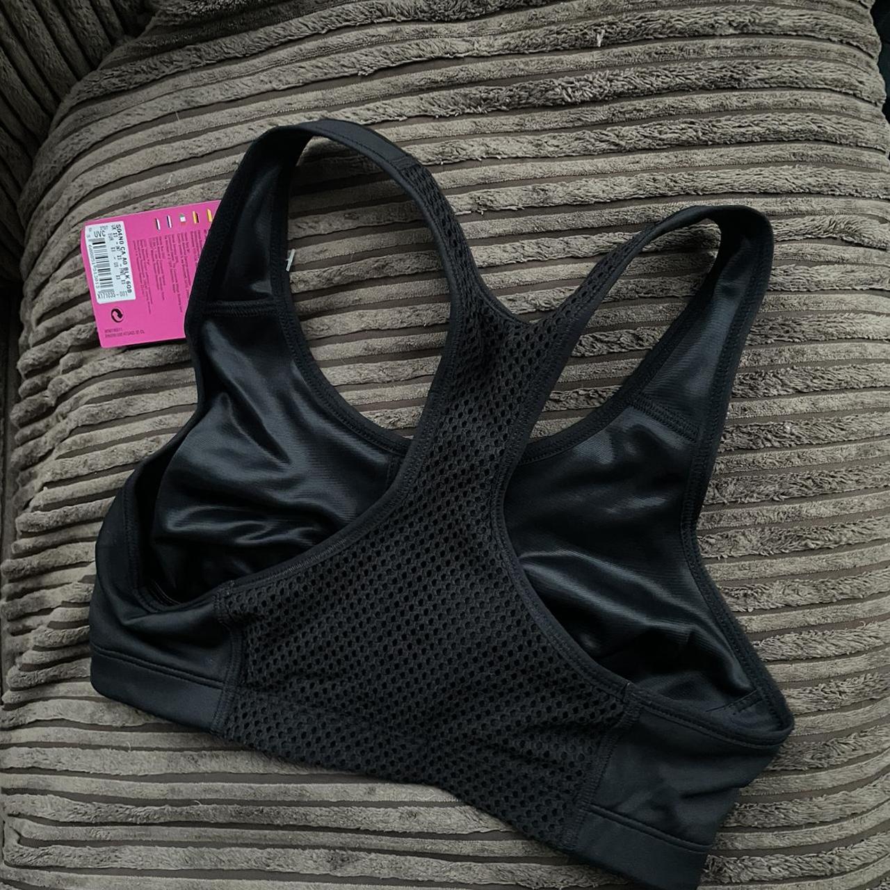 Women's Black and White Bra | Depop