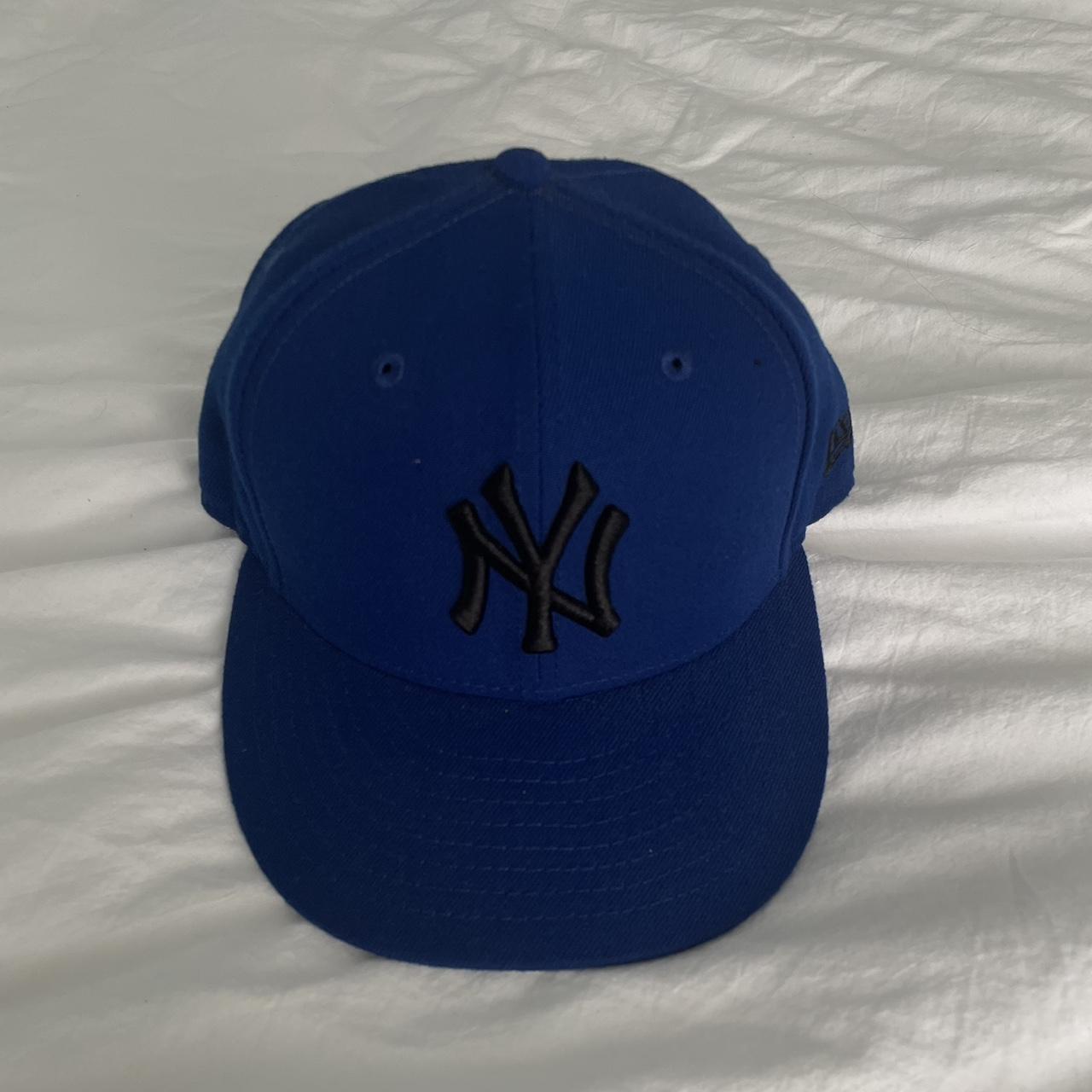 7 1/8 New York Yankees Corduroy Fitted Hat Lids - Depop