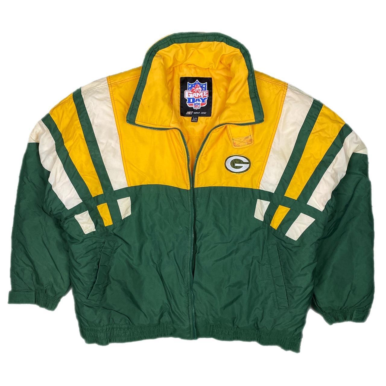 Vintage Green Bay Packers NFL puffer jacket size XL - Depop