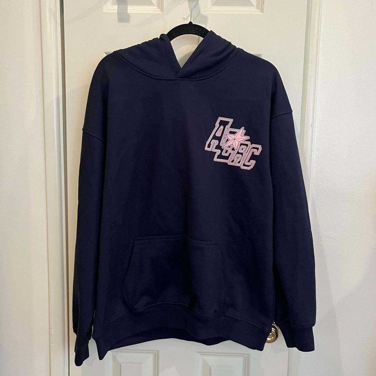 item listed by cleojamison