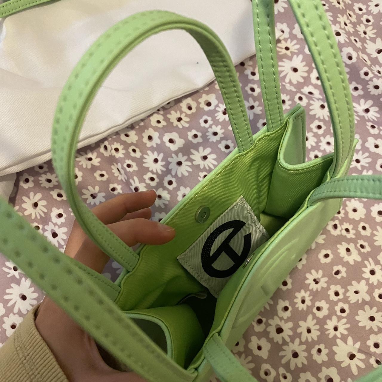 NWOT mint green small telfar bag 💫🏝️🧩🌈🌟 soooooo... Depop