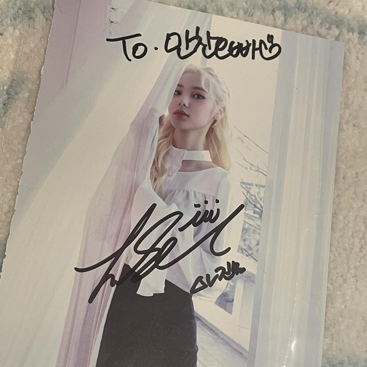 ARTMS チェリ 直筆サイン入りポラロイド チェキ LOONA - メルカリ