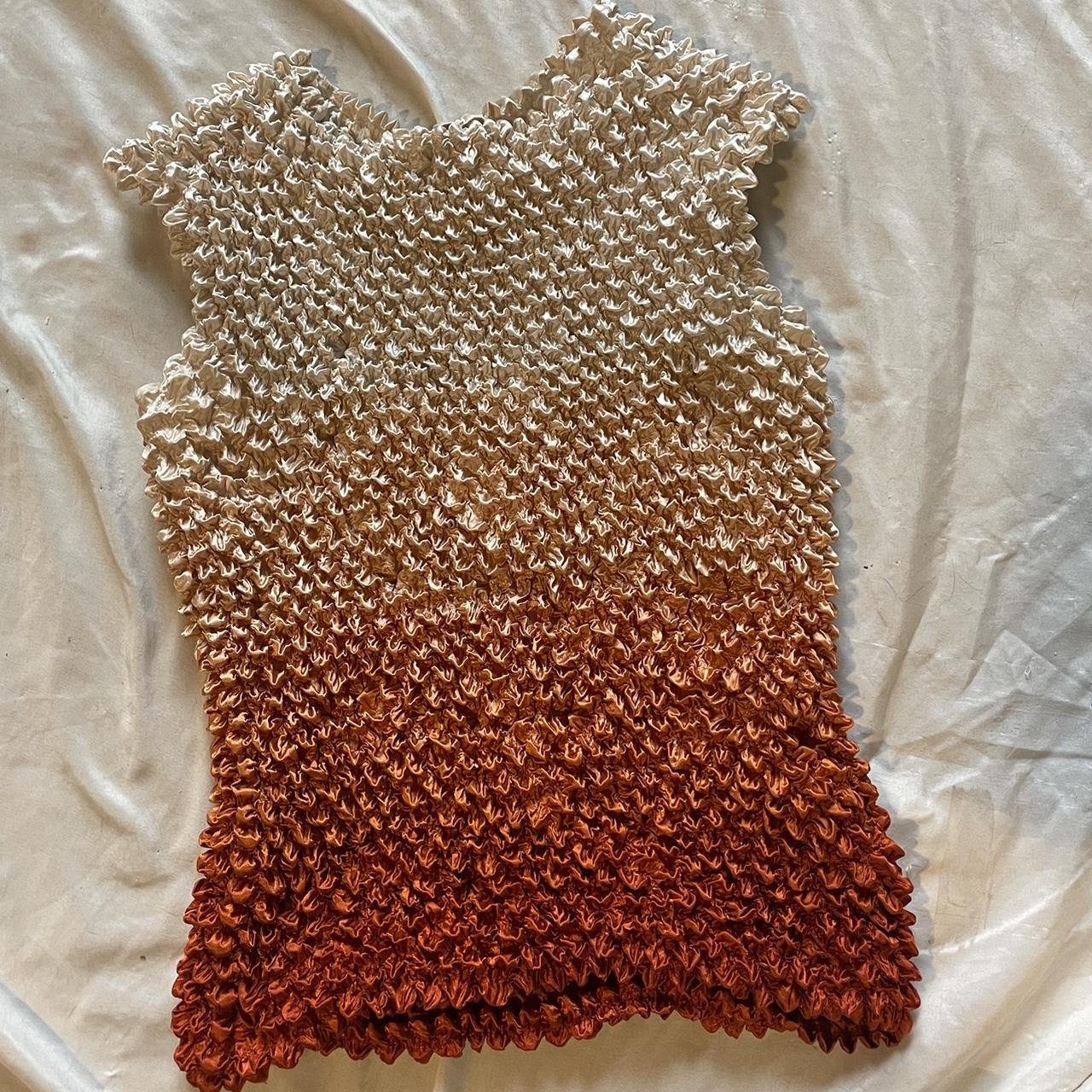 super cute ombré tank ! one size fits most - Depop