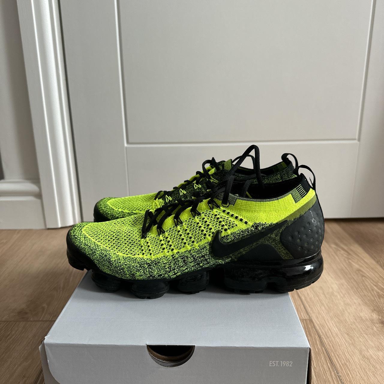 Lime green vapormax 2 on sale