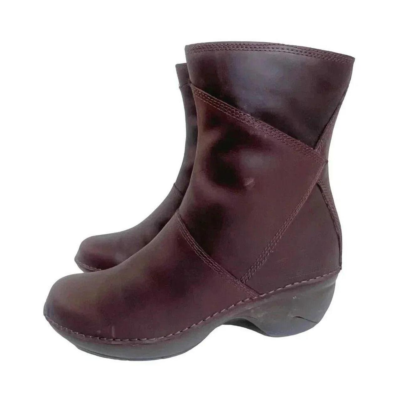 Merrell Women's Mid calf Boots - Brown - US 7 – Brand: Merrell - Size: 7 - Condition: …