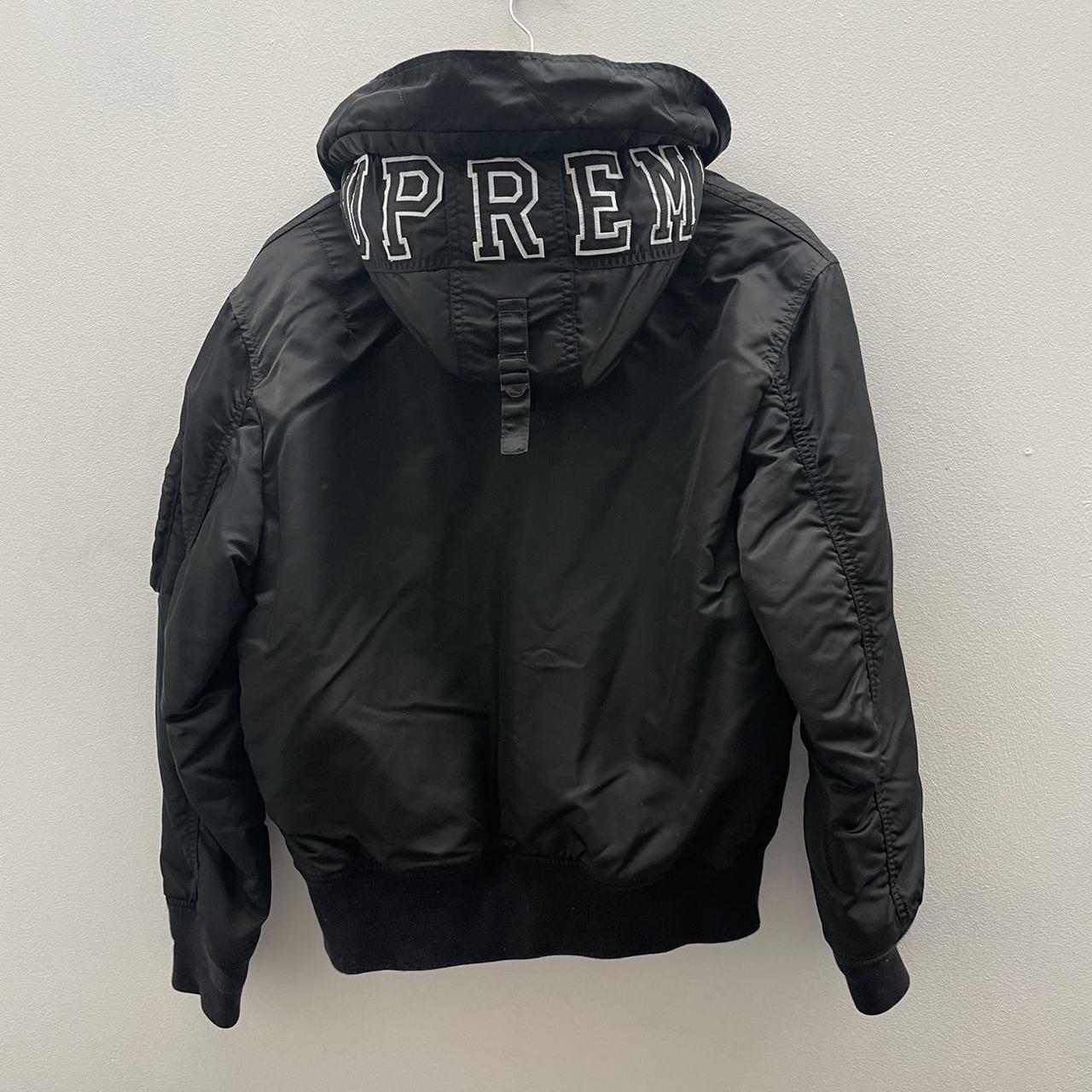 ジャケット・アウター Supreme Hooded MA-1 black Supreme Hooded MA-1 (FW21) - $328