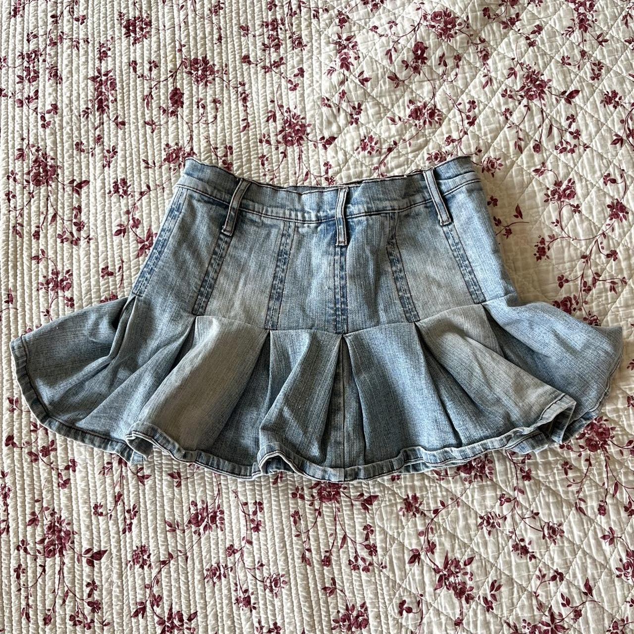 vintage denim pleated mini skirt can be worn low... - Depop