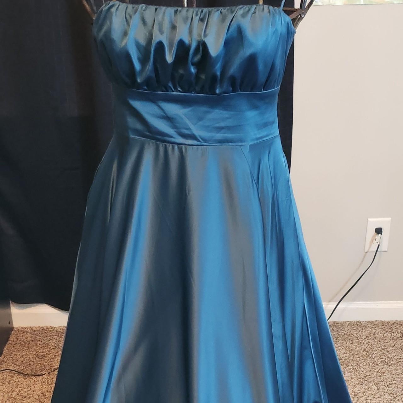 Dillards Prom Dress, ( Has pockets!), Size 13/14 w/...