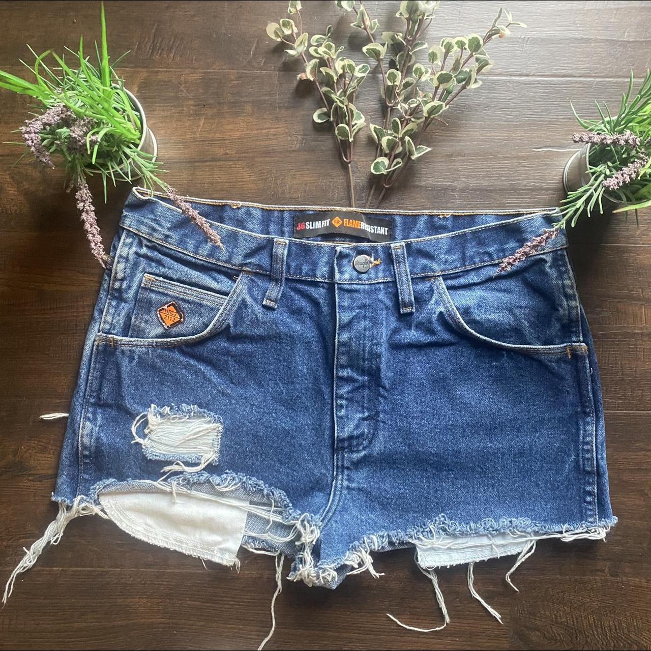 Distressed best sale wrangler shorts