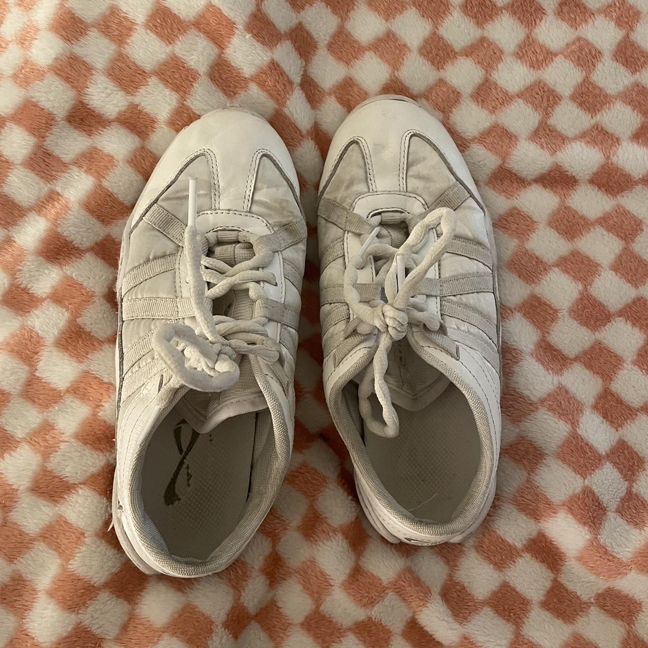 nfinity evolution cheer shoes size 6 worn a few... Depop