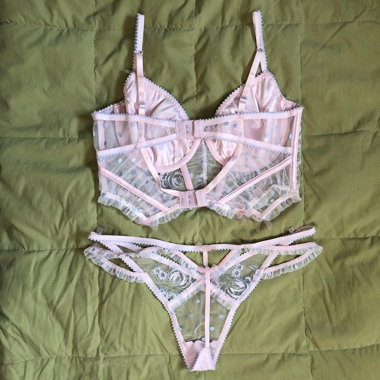 In love with this combo! Dew Pink Flow Y Bra (6) and Pastel Blue 24